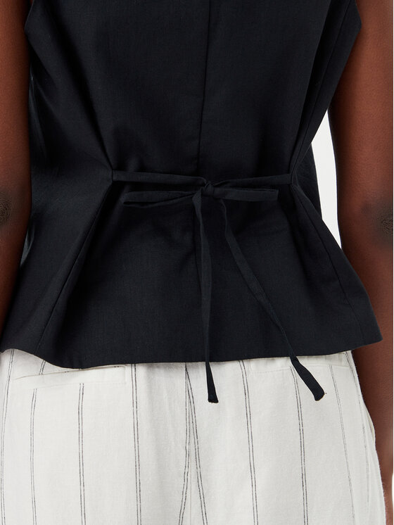 Gap Gap Vest 714973-00 Must Slim Fit