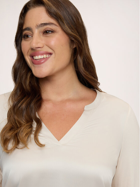 Fiorella Rubino Fiorella Rubino T-Shirt G0CVL009266N002 Kremowy Regular Fit