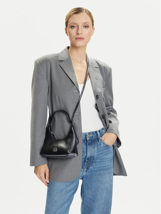 Calvin Klein Calvin Klein Torbica Emblm Hw Lthr Mini LV04F3263G Crna