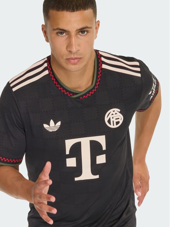 adidas adidas Koszulka techniczna FC Bayern Czarny Slim Fit
