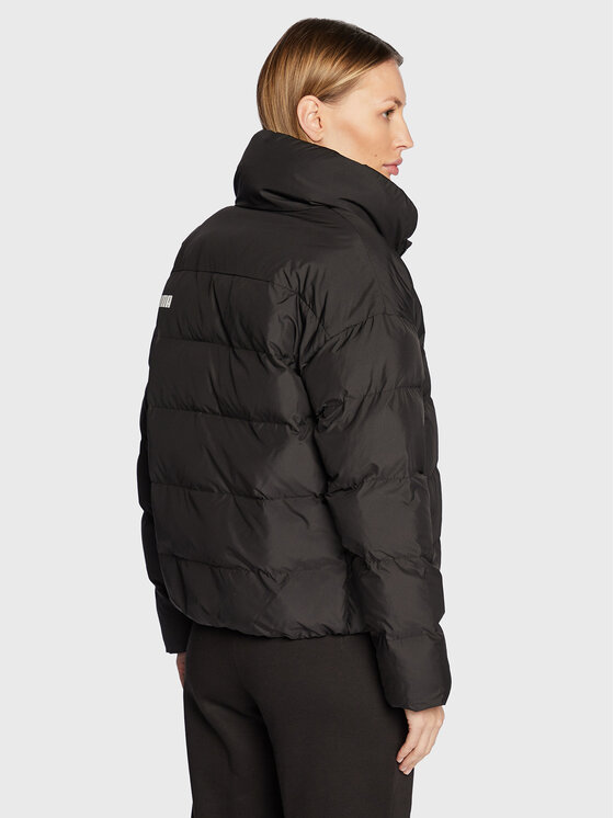Puma Puma Zimné bundy ESS+ 849395 Čierna Regular Fit