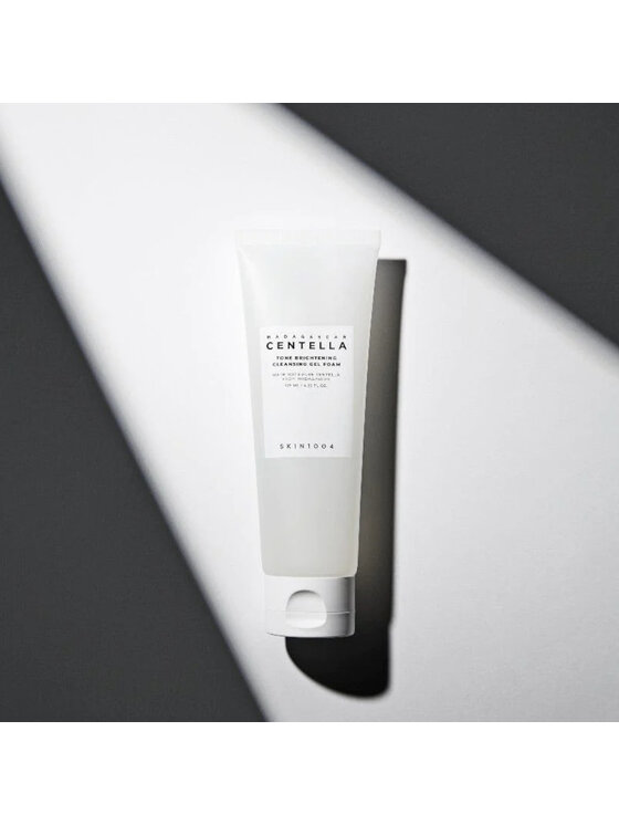 SKIN1004 SKIN1004 Madagascar Centella Tone Brightening Cleansing Gel Foam Delikatnie złuszczająca pianka do twarzy Pianka