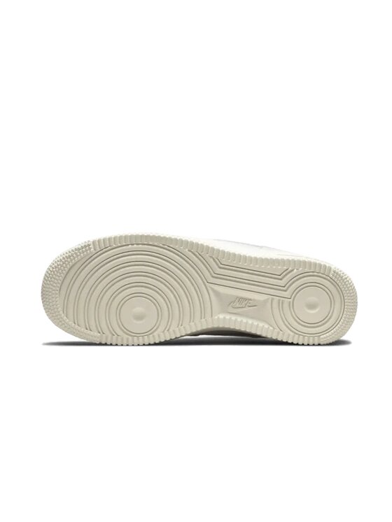 Nike Nike Sneakersy Nike Air Force 1 Low Premium Jewels Bílá
