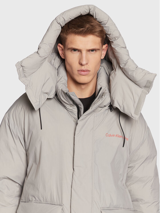 Calvin Klein Jeans Calvin Klein Jeans Žieminė striukė J30J321907 Pilka Relaxed Fit
