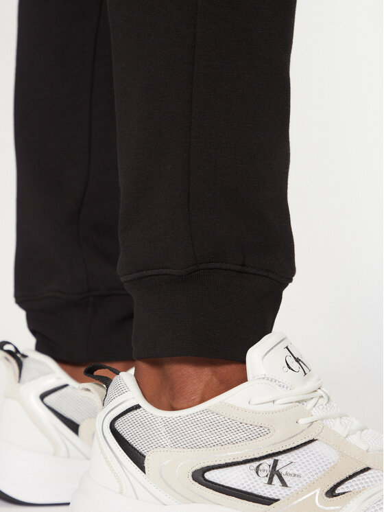 Calvin Klein Calvin Klein Sportinės kelnės K10K114342 Juoda Regular Fit