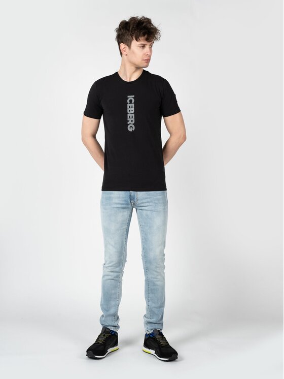 Iceberg Iceberg T-Shirt F013639A Černá Regular Fit