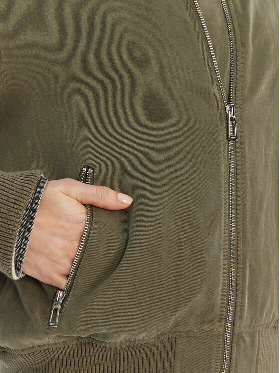 HUGO Hugo Bomber dzseki Agesa-1 50449569 Zöld Regular Fit