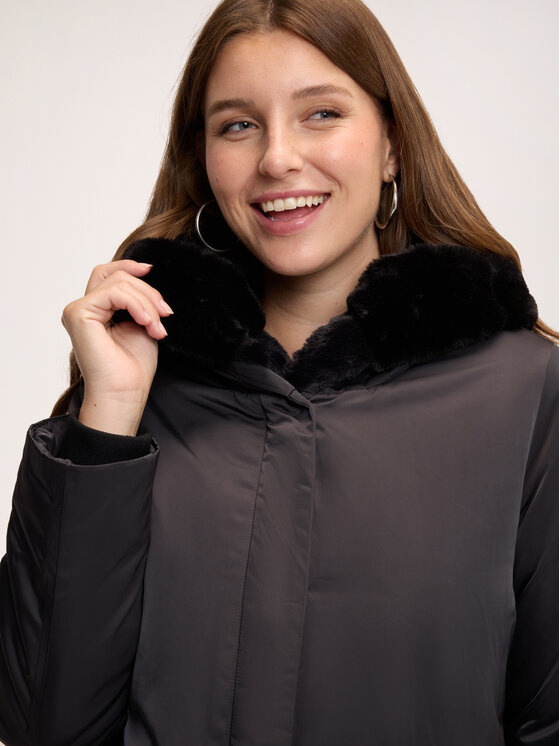 Fiorella Rubino Fiorella Rubino Giubbotto piumino F051T001604N033 Nero Over Fit