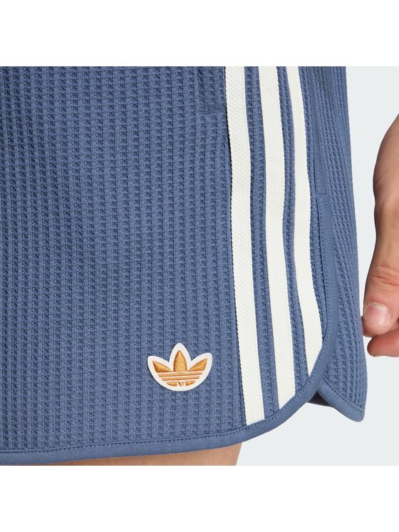 adidas adidas Szorty materiałowe 164259 Niebieski jasny Loose Fit