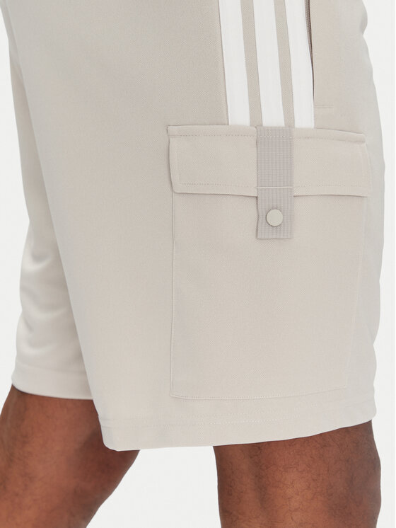 adidas adidas Pantaloncini sportivi Tiro Cargo JC7958 Beige Regular Fit
