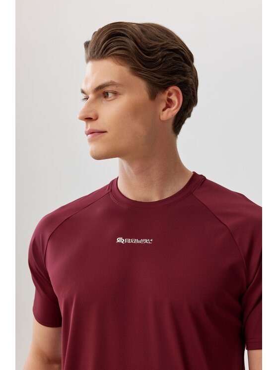 ROUGH RADICAL ROUGH RADICAL Koszulka techniczna PROOF TEE Bordowy Reglan Fit