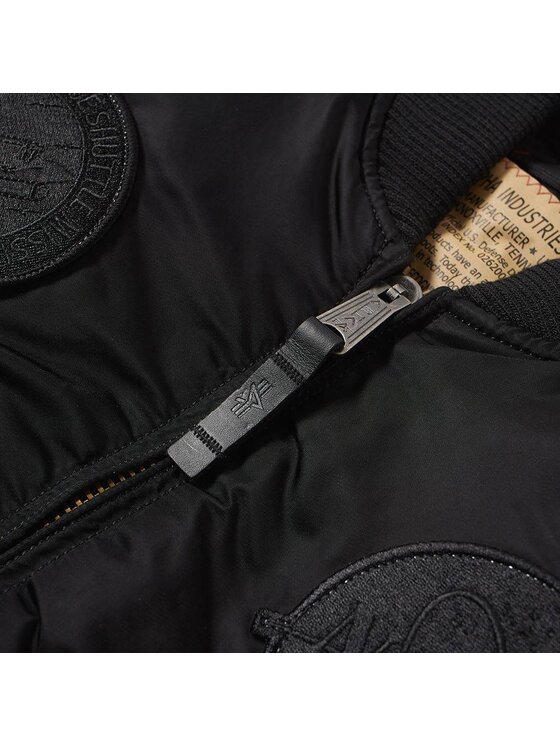 Alpha Industries Alpha Industries Kurtka bomber Alpha Industries MA-1 VF NASA ALL BLACK Czarny Regular Fit