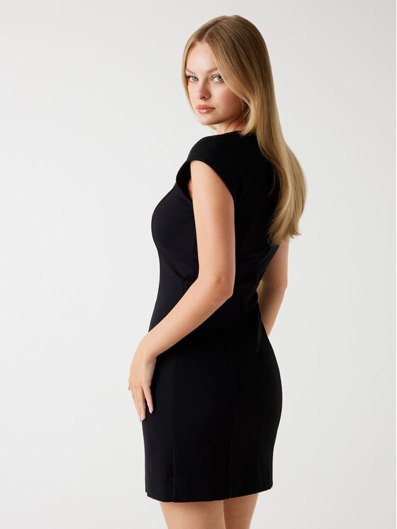 Guess Guess Коктейлна рокля W5BK21 KCMU2 Черен Slim Fit