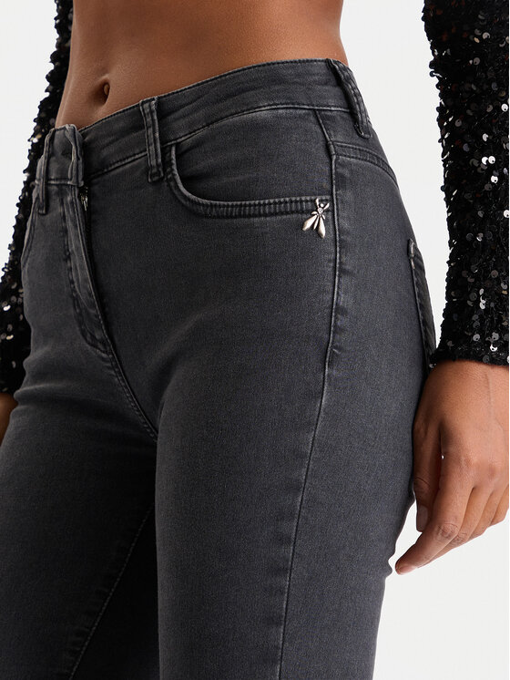 Patrizia Pepe Patrizia Pepe Jeans hlače CP0509/D1HIN-K428 Črna Slim Fit