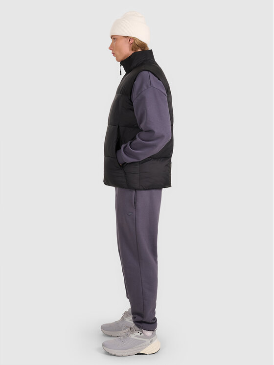 4F 4F Kamizelka APRES SKI Czarny Regular Fit