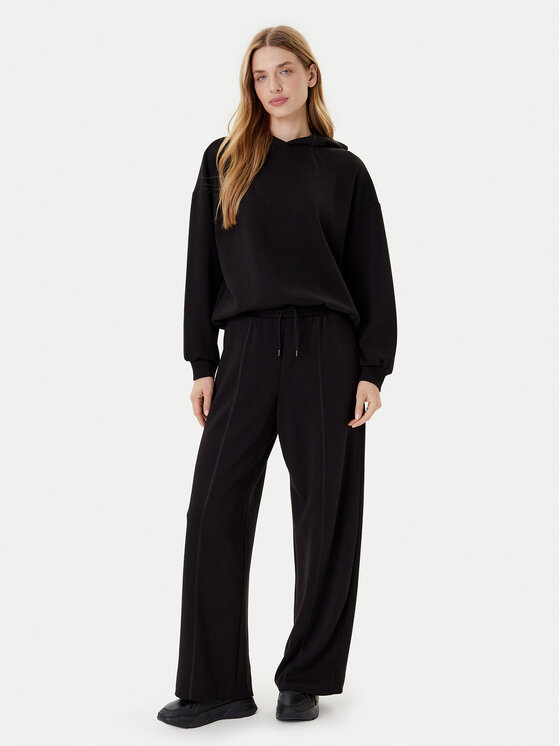 ONLY ONLY Μπλούζα Scarlet 15355809 Μαύρο Regular Fit