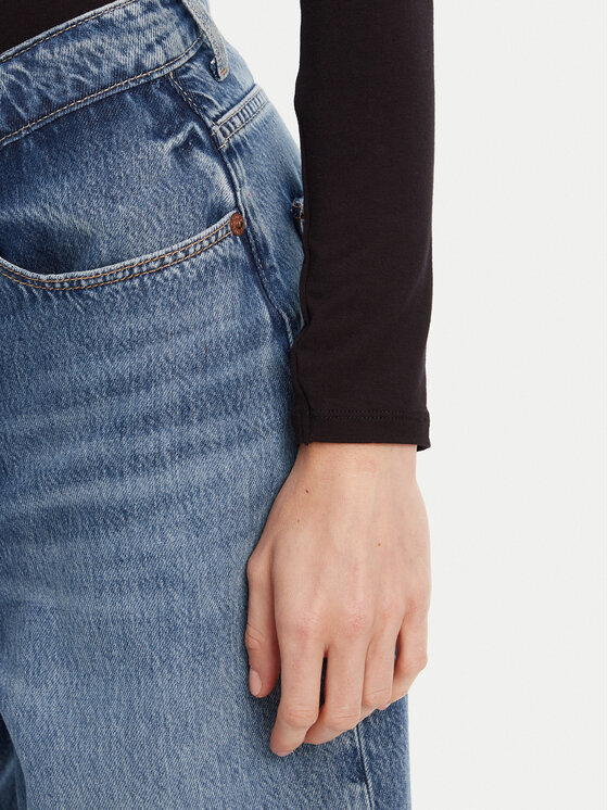 Guess Guess Glaustinukė W5YP05 K68D2 Juoda Slim Fit