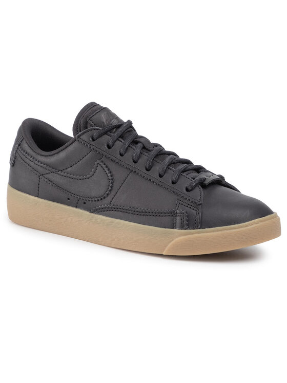 nike blazer low lxx