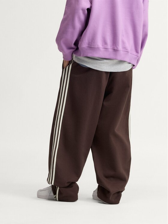 adidas Originals adidas Originals Sportinės kelnės 172582 Tamsiai ruda Loose Fit