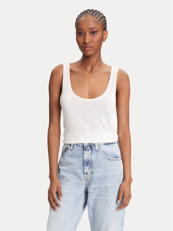 Top  Calvin Klein