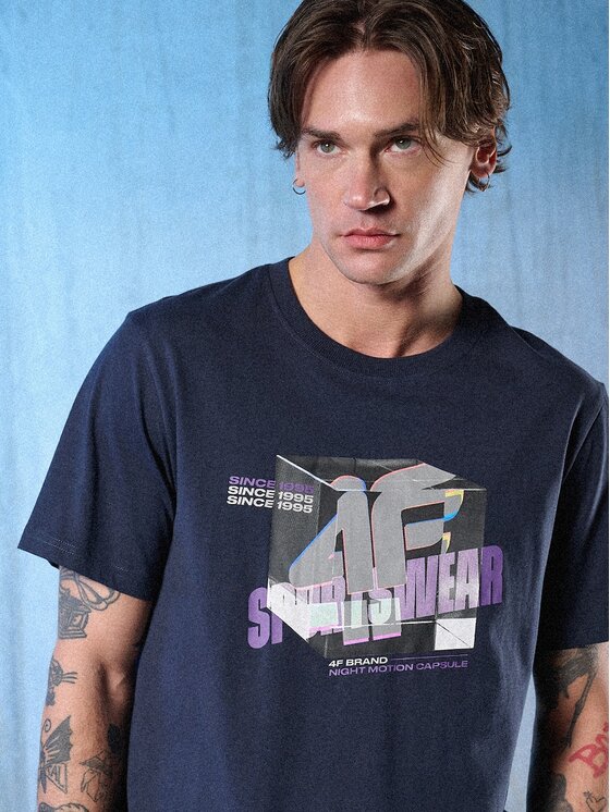 4F 4F T-Shirt IN MOTION Granatowy Regular Fit