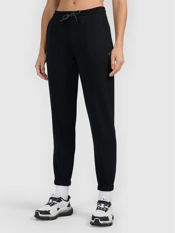 4F 4F Spodnie dresowe 4FWMM00TTROF1755-20S Czarny Jogger Fit
