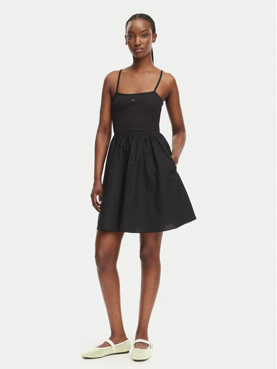 Tommy Jeans Tommy Jeans Sommerkleid DW0DW22352 Schwarz Slim Fit