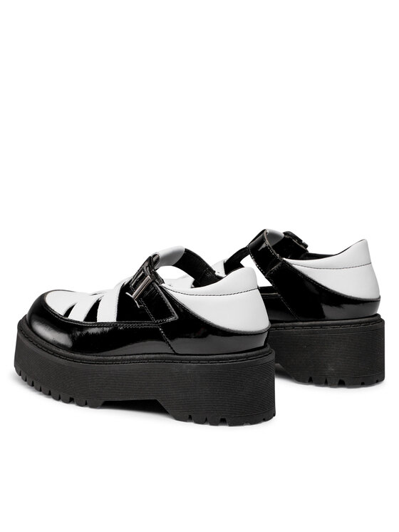 Scarpe basse Silvia Nero