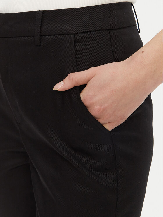 Guess Guess Pantaloni di tessuto W5GB52 WGXM2 Nero Regular Fit