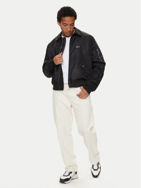 Karl Lagerfeld Jeans Karl Lagerfeld Jeans Μπόμπερ μπουφάν 245D1501 Μαύρο Regular Fit