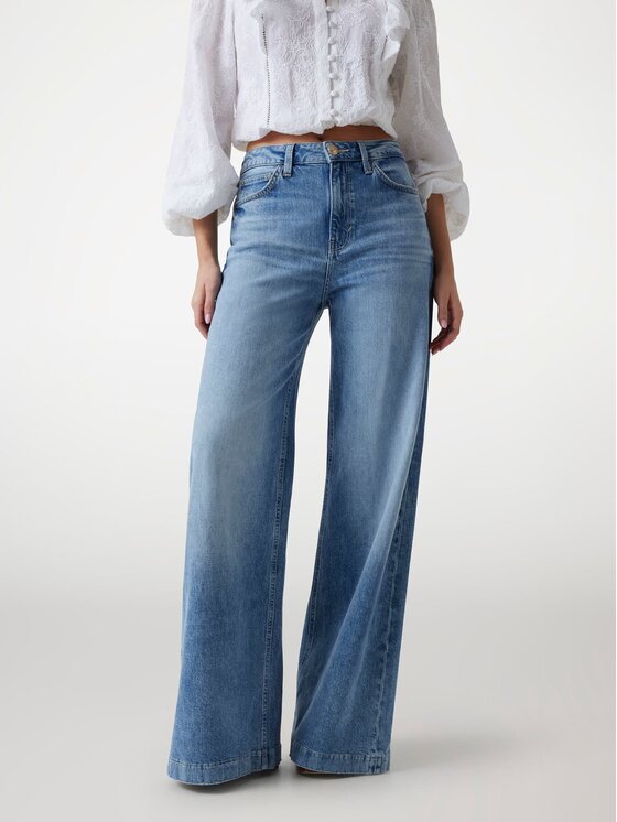 Jeansy Guess
