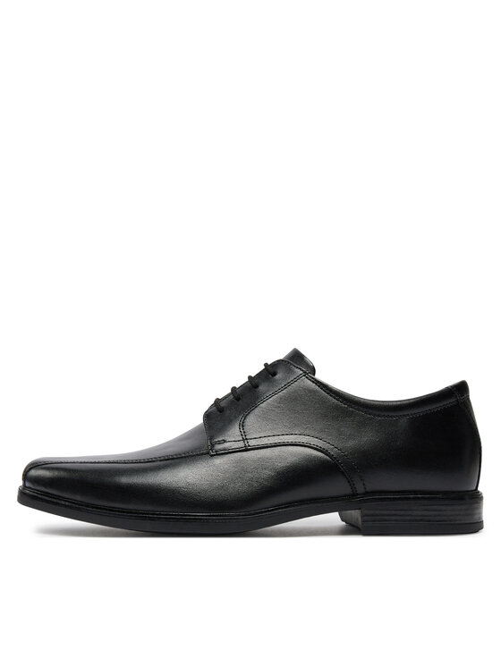 Clarks Clarks Pusbačiai Howard Over 26174925 Juoda