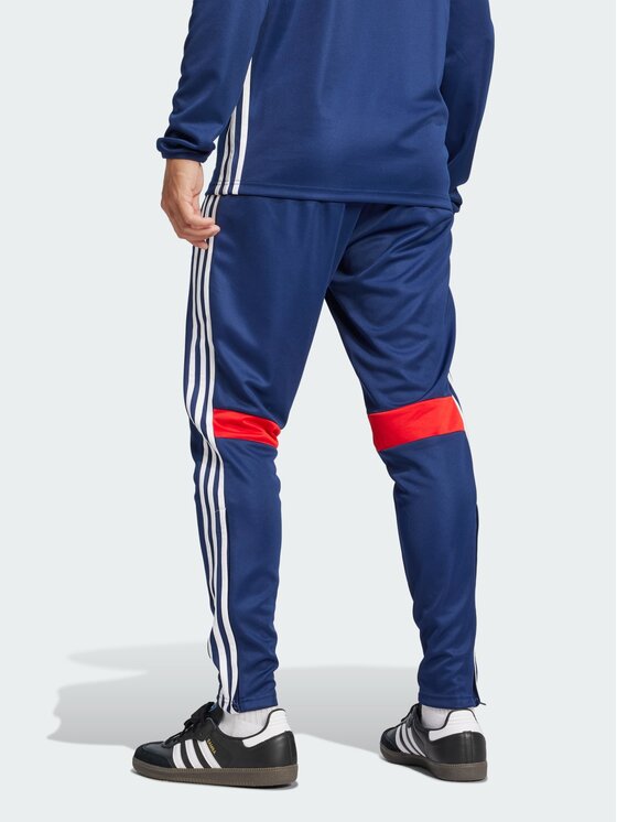 adidas adidas Spodnie materiałowe 139461 Niebieski jasny Regular Fit