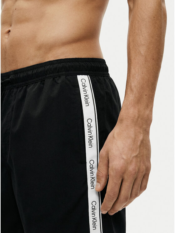 Calvin Klein Swimwear Calvin Klein Swimwear Kopalne hlače LV00N61002 Črna Regular Fit