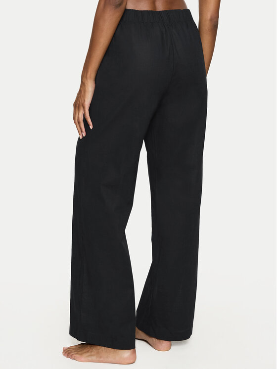 Triumph Triumph Medžiaginės kelnės Summer 10222571 Juoda Relaxed Fit