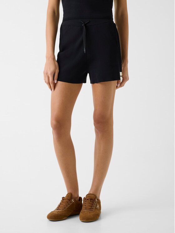 Guess Guess Szorty materiałowe 181268 Czarny Classic Fit