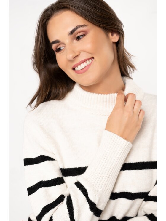 QUIOSQUE QUIOSQUE Sveter 6TP003 Béžová Regular Fit