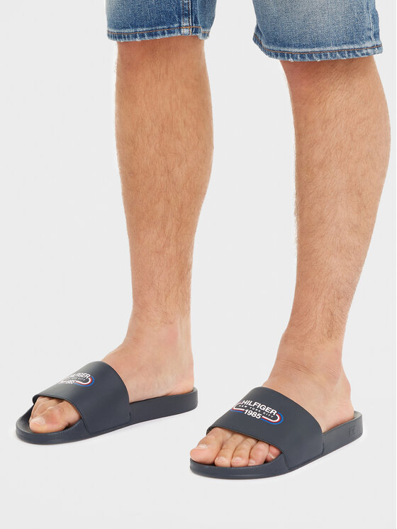 Tommy Hilfiger Tommy Hilfiger Pantoletten Rwb Hilfiger Oly Pool Slide FM0FM05019 Dunkelblau