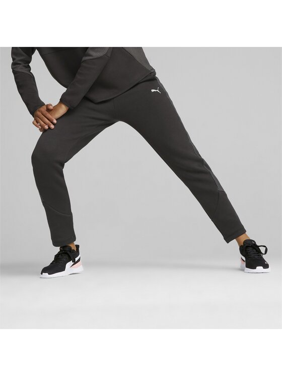Puma Puma Spodnie dresowe 676075 Czarny Regular Fit