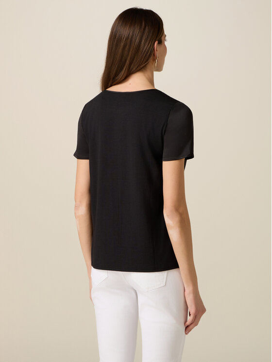 Oltre Oltre T-shirt G384J104322N033 Nero Regular Fit