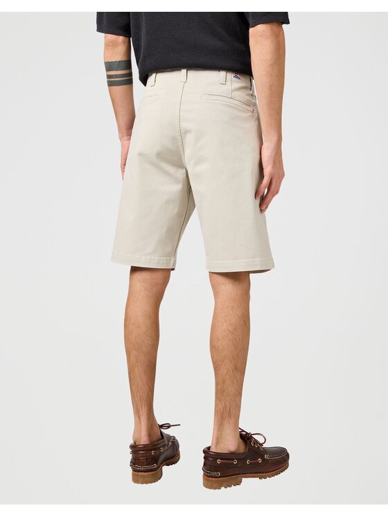 Wrangler Wrangler Szorty CJ CHINO SHORTS Biały Regular Fit