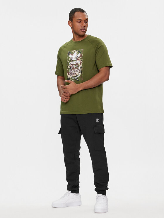 adidas adidas Sporta bikses adicolor Trefoil IP2755 Melns Slim Fit