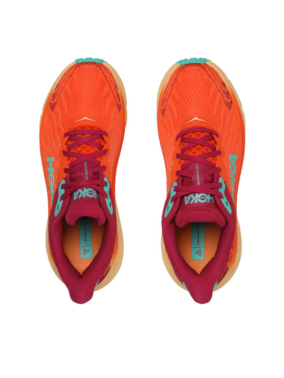 Hoka Hoka Маратонки за бягане Challenger 71134498 Червен