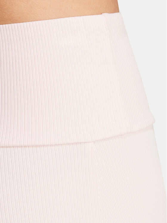 adidas adidas Sportske kratke hlače Lounge IY6743 Ružičasta Slim Fit