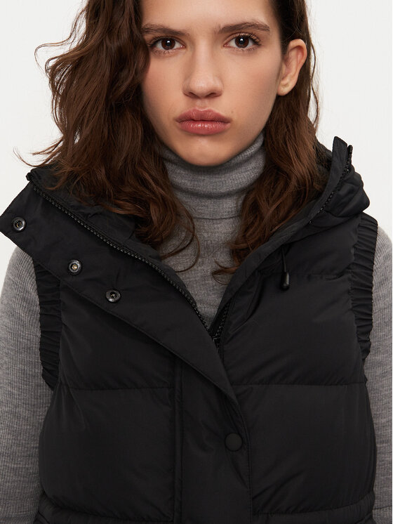 Brunotti Brunotti Varrukateta jakk 2322180319 Must Regular Fit
