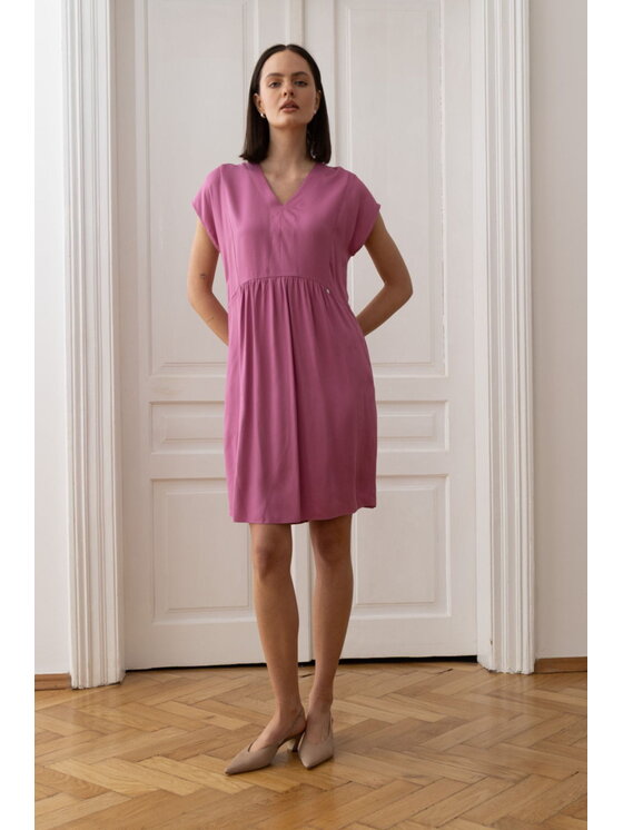 EMOI EMOI Sukienka codzienna letnia z wiskozy Różowy Feminine Fit