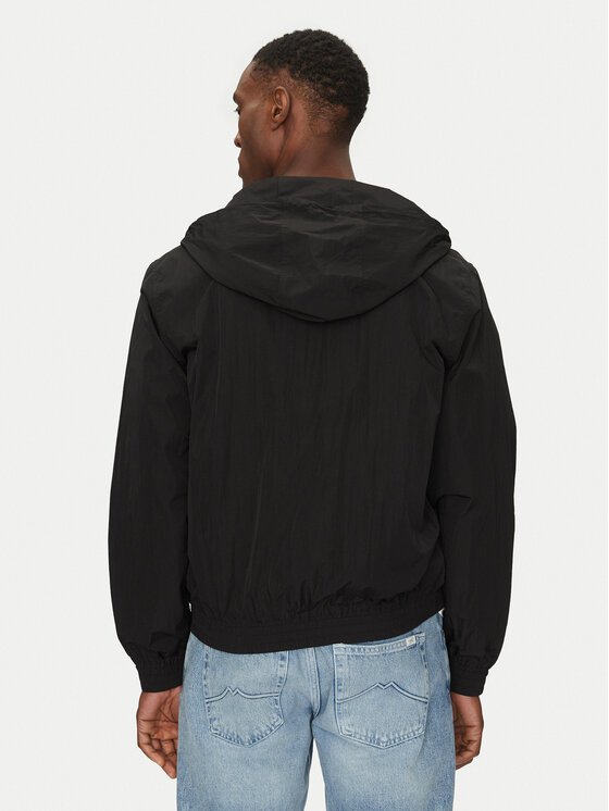 Calvin Klein Jeans Calvin Klein Jeans Neperpučiama striukė J30J327254 Juoda Regular Fit