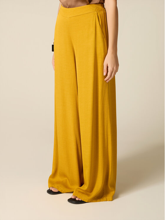 Oltre Oltre Pantaloni di tessuto P00QJ002443N002 Giallo Baggy Fit