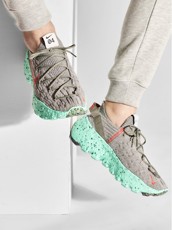 Nike Nike Сникърси Space Hippie 04 CZ6398 020 Сив