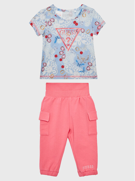 Completo T-shirt e pantaloni Guess